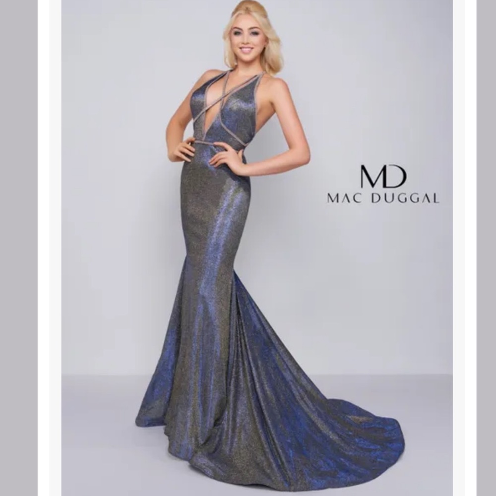 Mac Duggal mermaid gown ball gown  prom homecoming formal maxi 4 iridescent